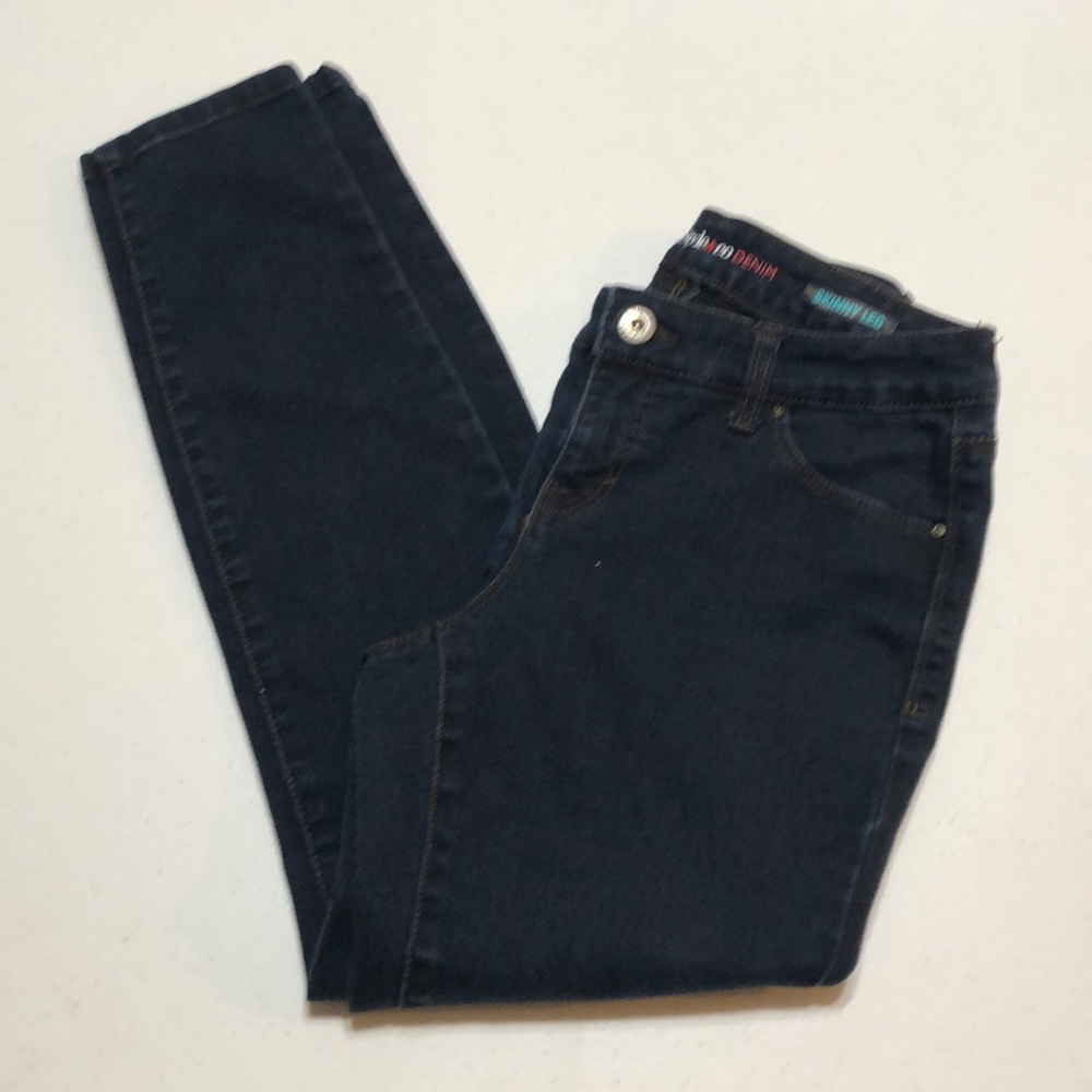 STYLE &CO💥stretchy skinny leg denim jeans
